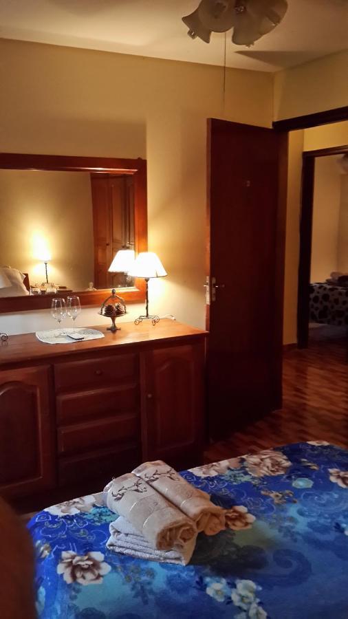Casa Folks - Bed And Breakfast Puerto Iguazu Bagian luar foto