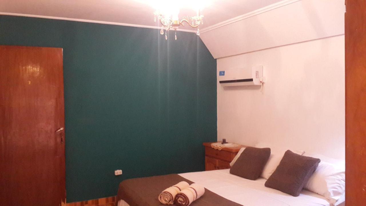 Casa Folks - Bed And Breakfast Puerto Iguazu Bagian luar foto