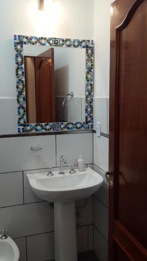 Casa Folks - Bed And Breakfast Puerto Iguazu Bagian luar foto