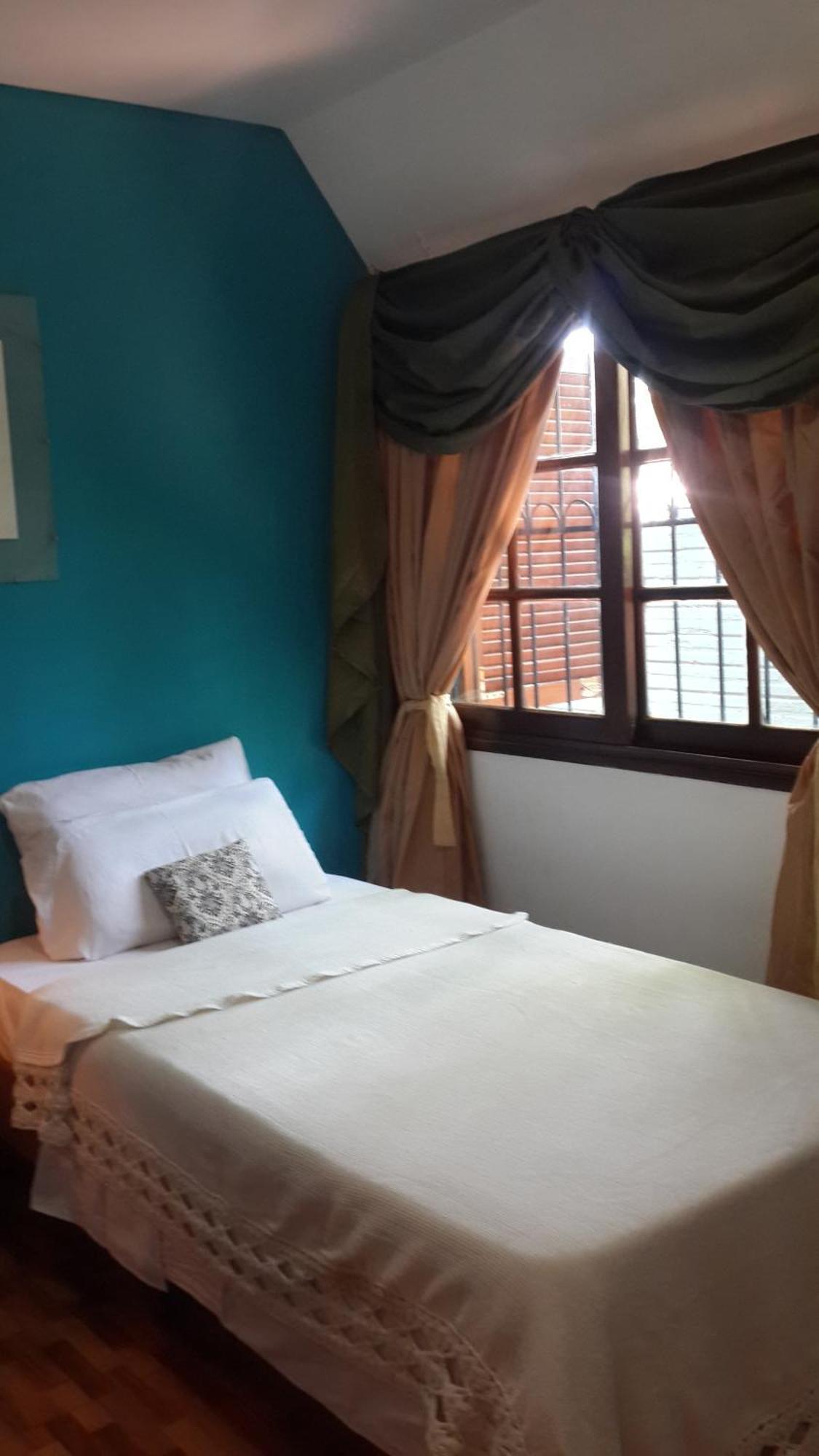 Casa Folks - Bed And Breakfast Puerto Iguazu Bagian luar foto