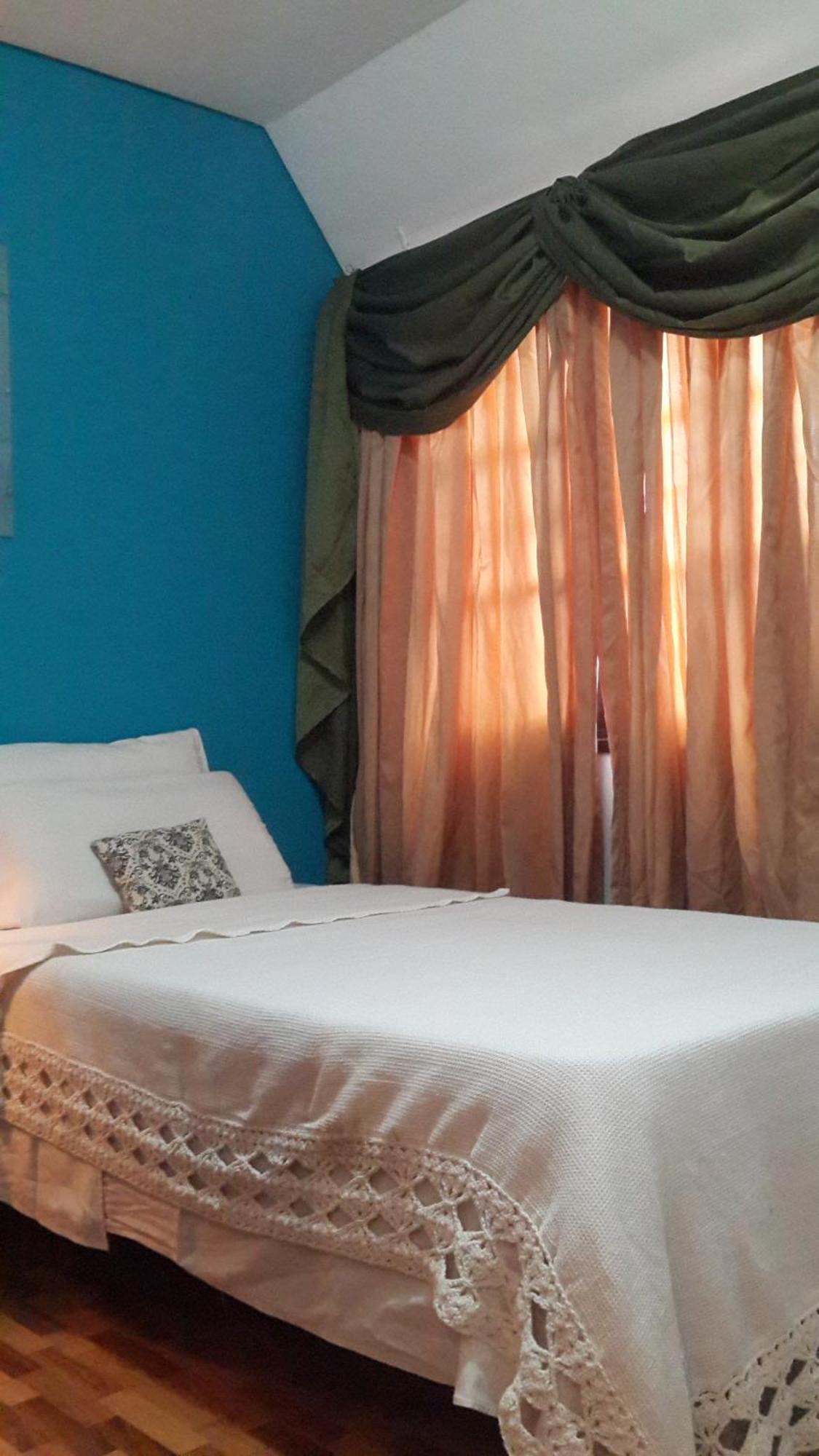 Casa Folks - Bed And Breakfast Puerto Iguazu Bagian luar foto